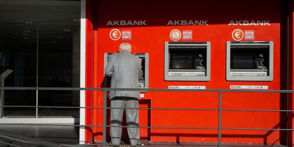 Bankowość z rzeczywistością rozszerzoną: nowa era usług finansowych 13 Photo Augmented reality banking